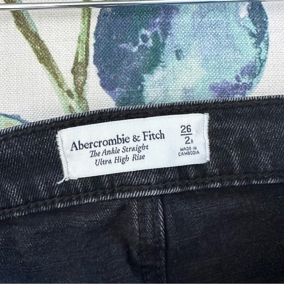 Abercrombie The Ankle Straight Ultra High Rise Jeans - Picture 4 of 5